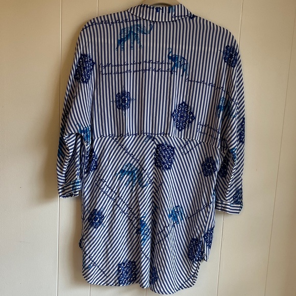 Chico's Blue and White Striped Button Down Elephant Floral Shirt Sz 1 or 8-10 - Picture 13 of 15